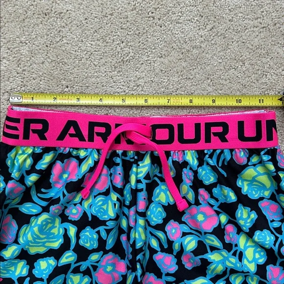 Under Armour | Black Pink Floral Girl Athletic Shorts | M (youth) - Picture 5 of 6